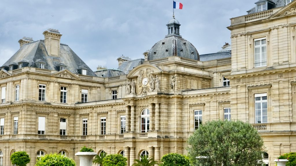A Walk Through Jardin du Luxembourg featured
