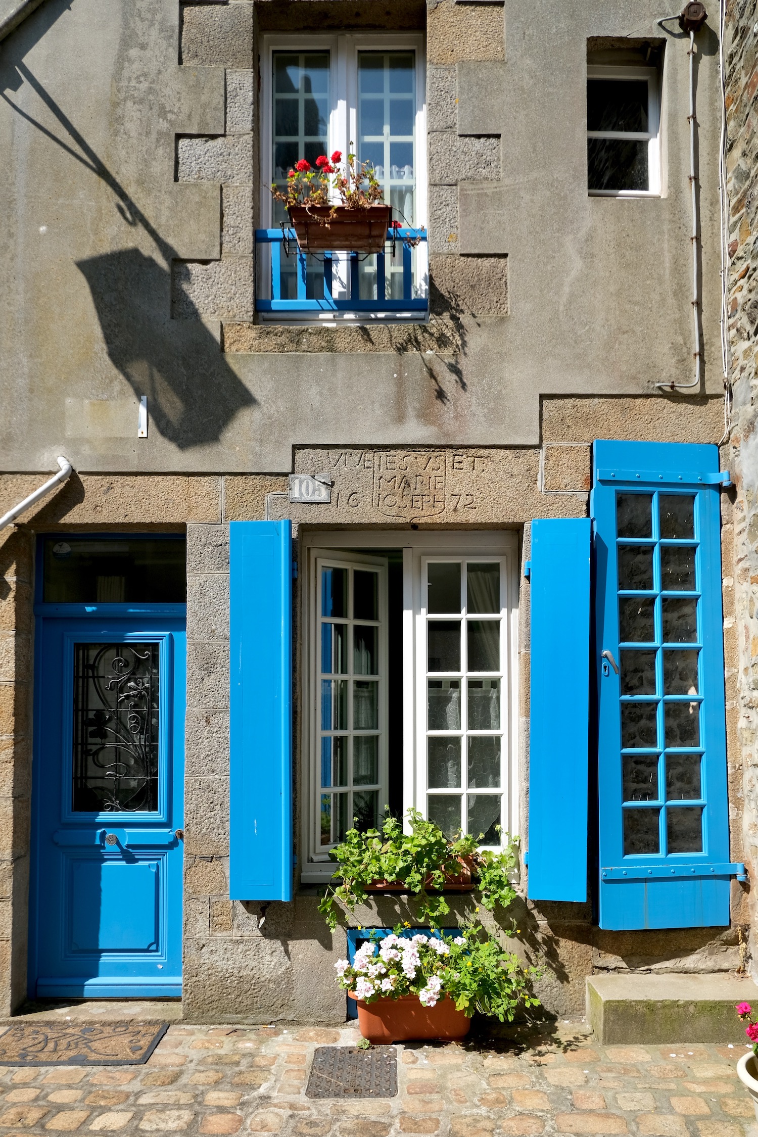 blue facade 