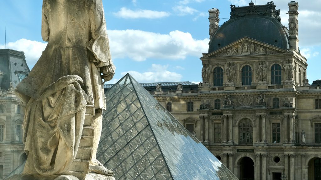 Five Friday Finds from France Musée du Louvre featured with children's art at Notre Dame, the Unsolved Mysteries French episode, and the best hot chicken sandwich in Paris