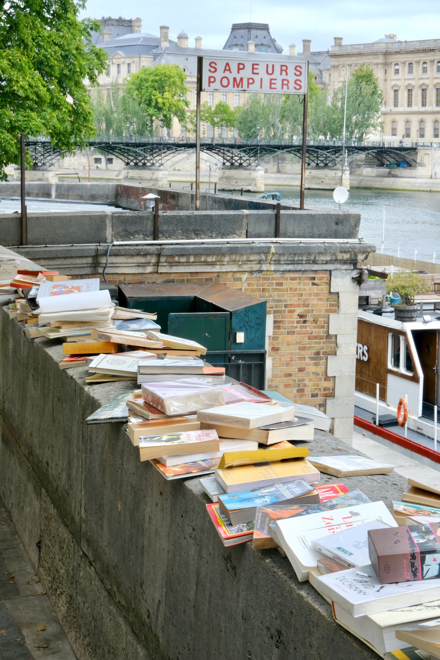 Weekend Links Week Five Books By the Seine