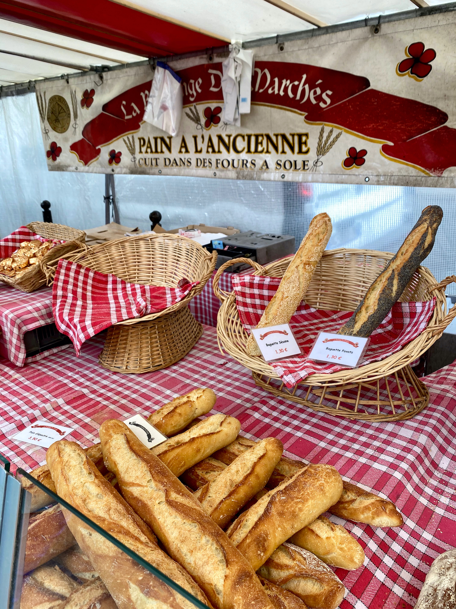 boulanger at Marché Raspail