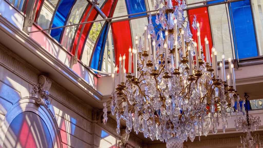 daniel buren installation at élysée palace