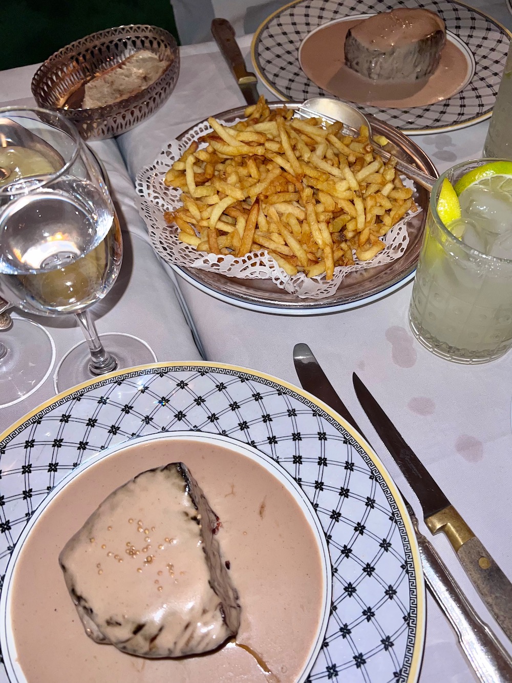 restaurant le voltaire paris