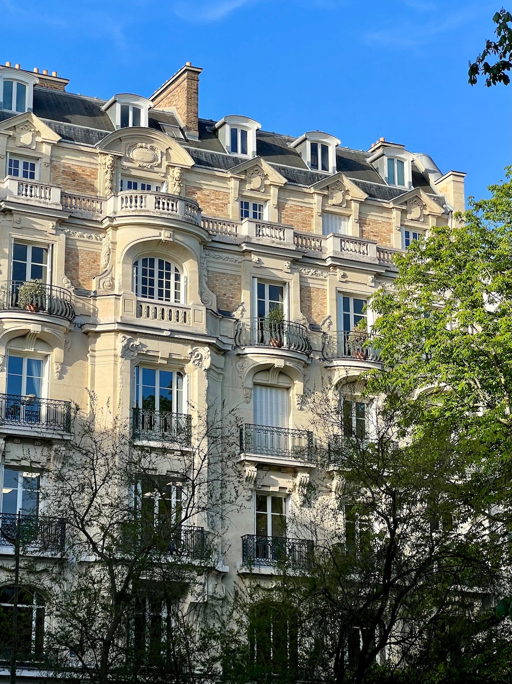 parisian facade april