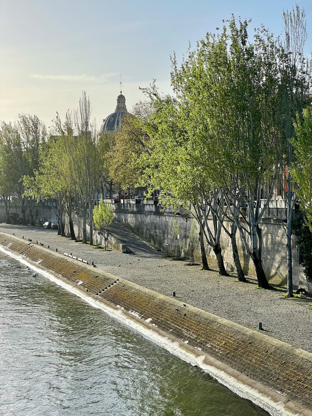 weekend links week 16 pont du carrousel view