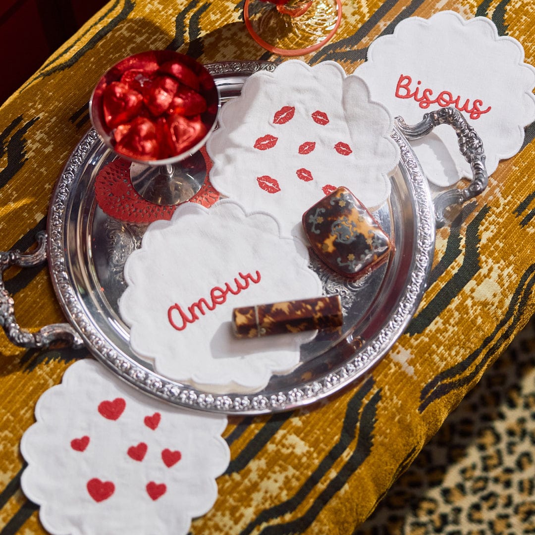 amour bisous cocktail napkins